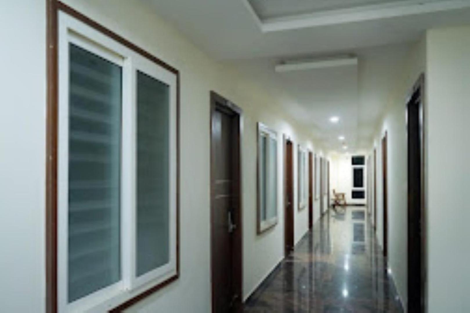 Hotel Nivetha Grand , โคอิมบาทอร์ ภายนอก รูปภาพ